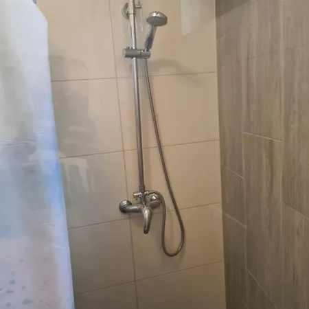 Patricija Keller-podrum-basement *