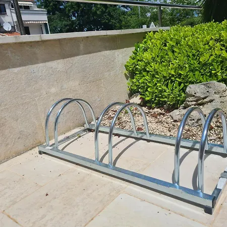 Patricija Keller-podrum-basement Apartment *