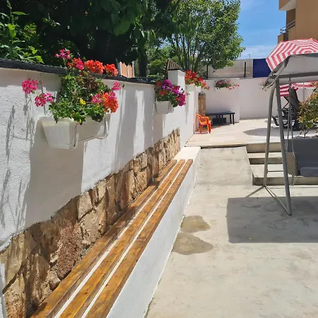 Patricija Keller-podrum-basement *