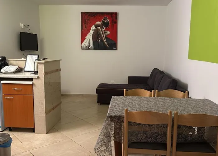 Patricija Keller-podrum-basement *