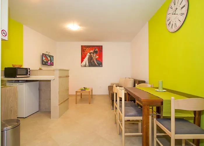 Patricija Keller-podrum-basement *